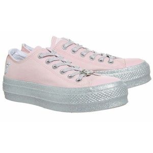 Converse x Miley Cyrus Chuck Taylor All Star Lift Low